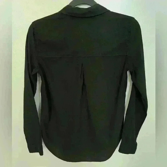 American Eagle black button down shirt - Picture 3 of 4